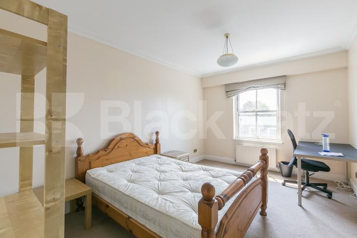 			IDEAL FOR 2 SHARERS!, 2 Bedroom, 1 bath, 1 reception Apartment			 York Way, CAMDEN/ISLINGTON